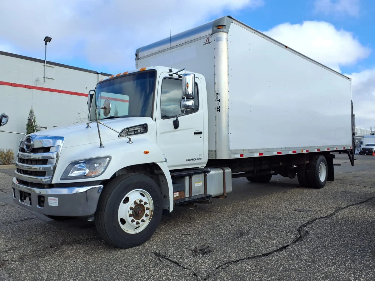 2016 Hino 338 in Altoona, IA