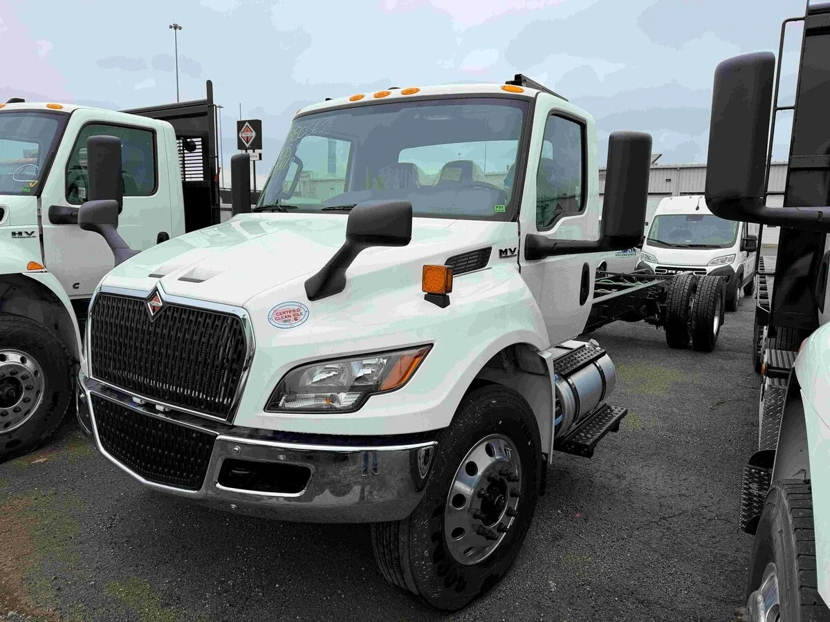 2025 International MV in Youngstown, OH