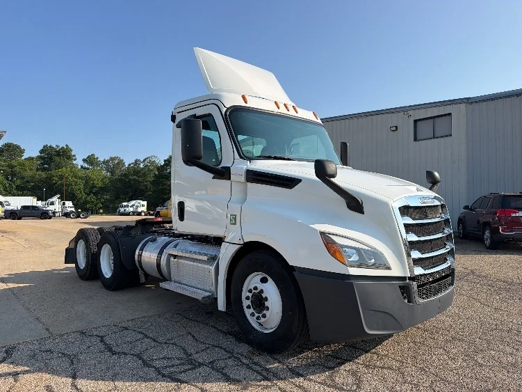 2020 Freightliner Cascadia