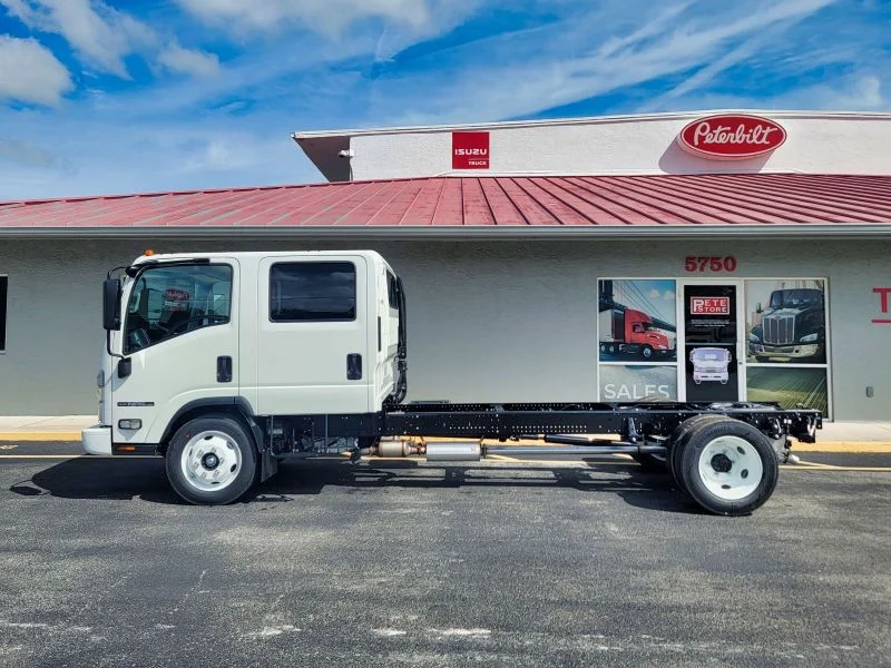 2027 Isuzu NPR in Fort Pierce, FL — photo 5