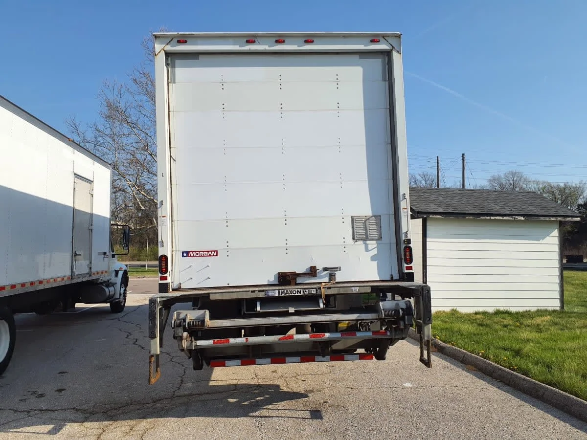 2019 International MV - image 5