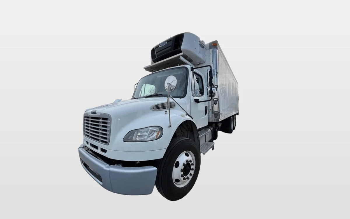 2018 Freightliner M2 106 - image 1