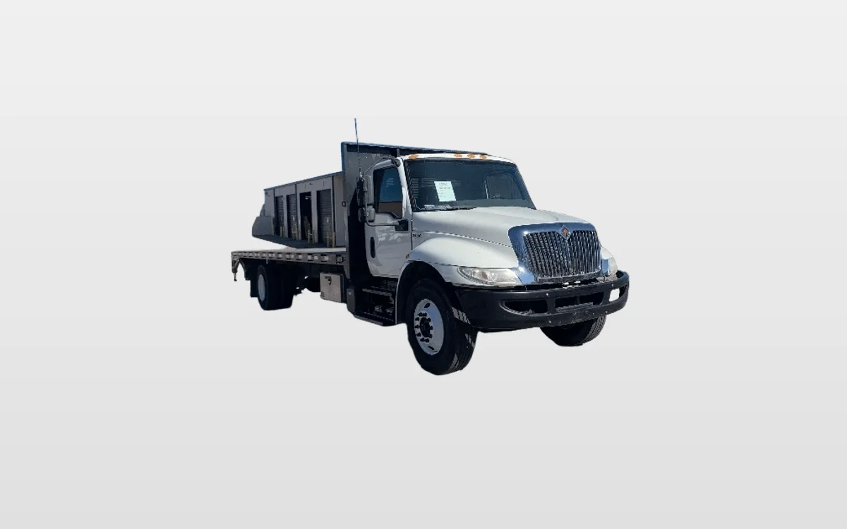 2020 International MV - image 1