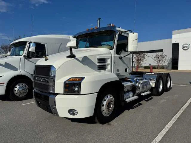 2023 Mack Anthem in Little Rock, AR