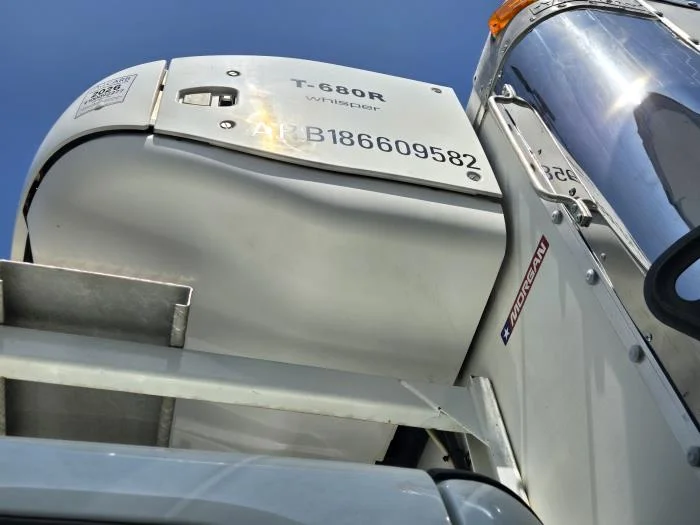 2019 Freightliner M2 106 — photo 18