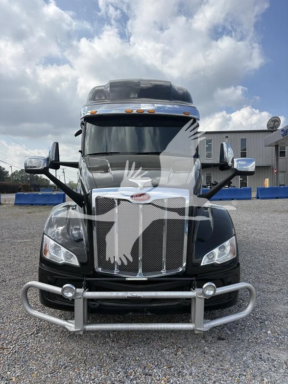 2024 Peterbilt 579 - image 2