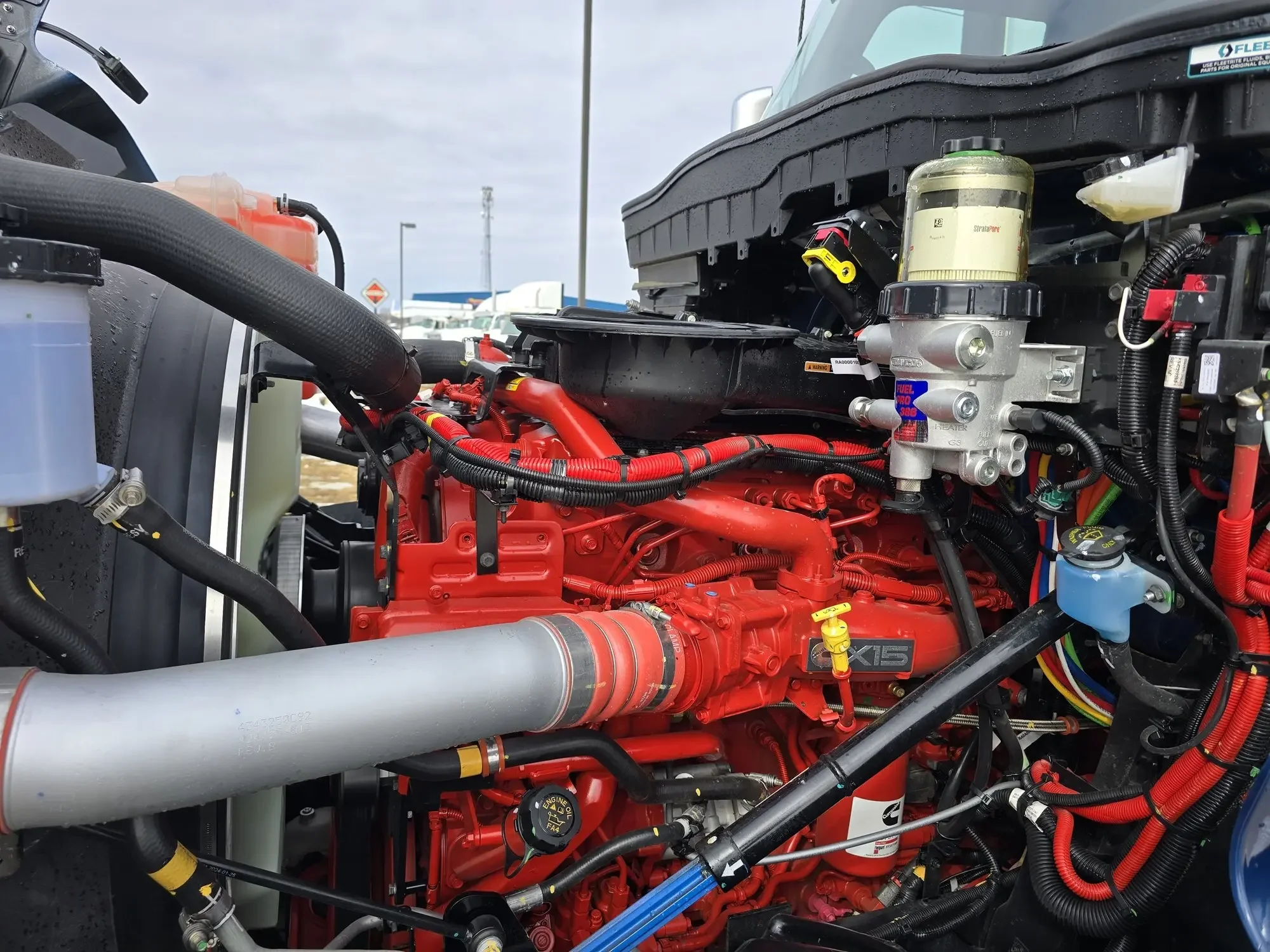 2025 International HX - image 9