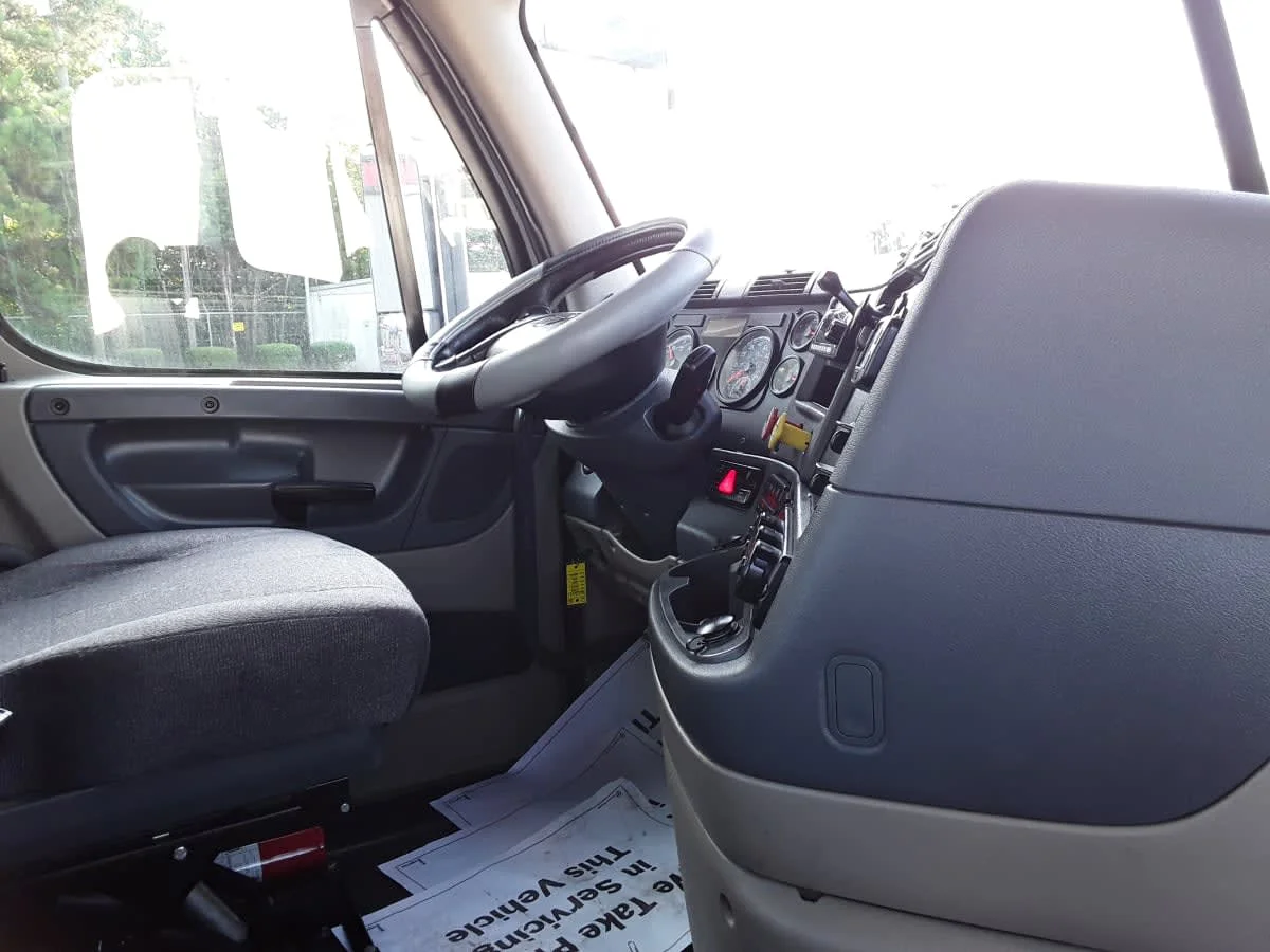 2019 Freightliner Cascadia in Charlotte, NC — photo 6