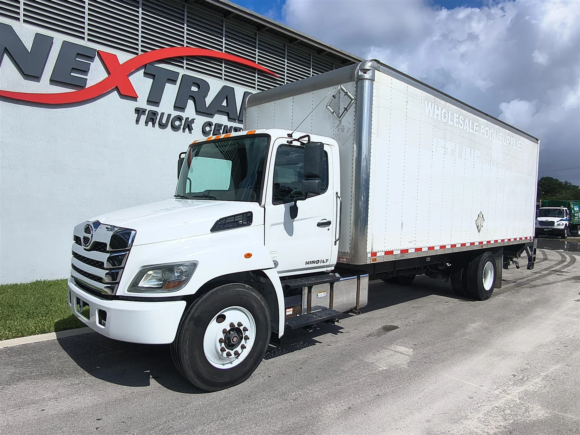 2021 Hino 338