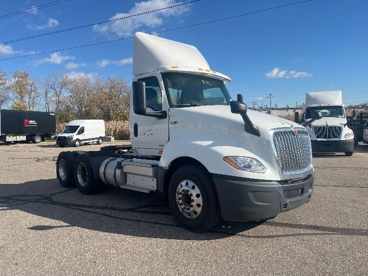 2019 International LT in Warren, MI