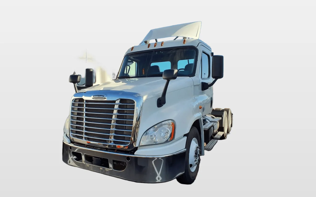 2019 Freightliner - image 1