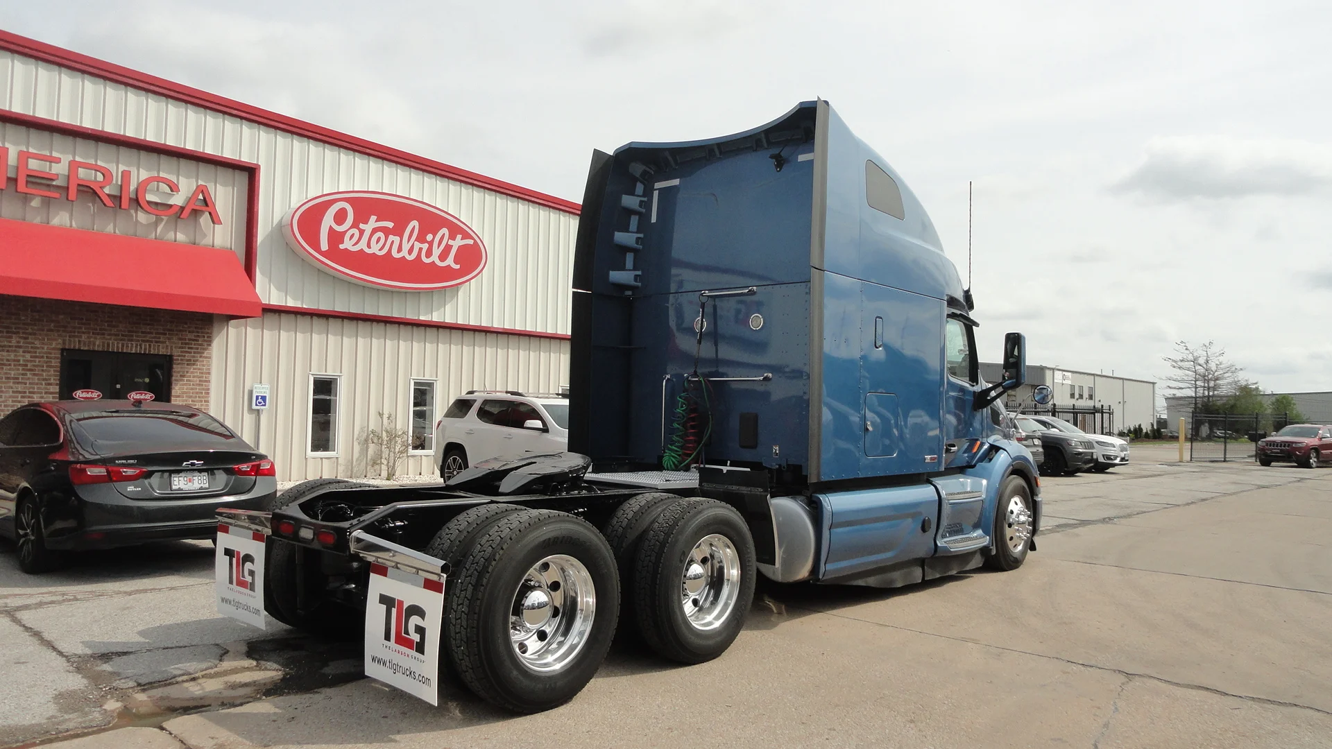 2022 Peterbilt 579 - image 4