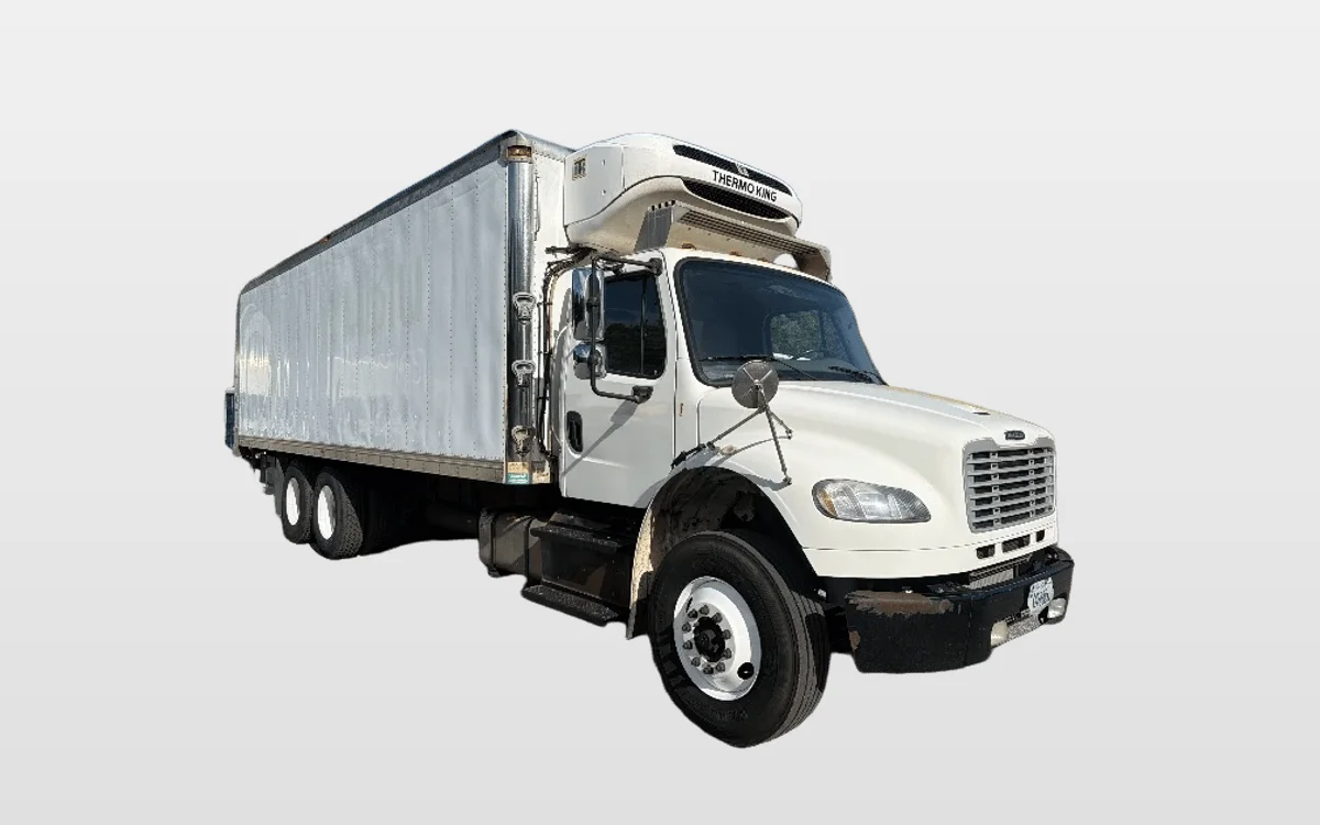 2017 Freightliner M2 106 - image 1