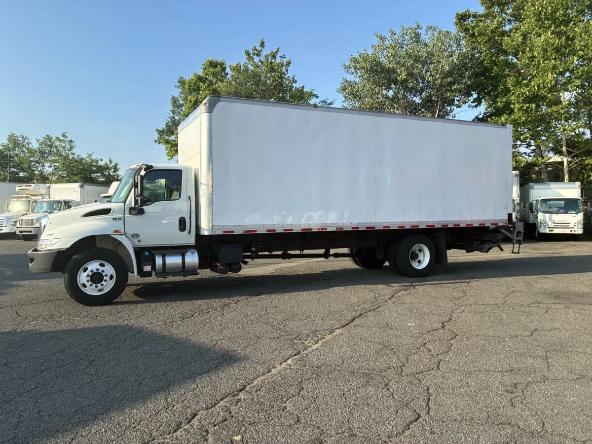 2020 International MV in Newark, NJ — photo 10