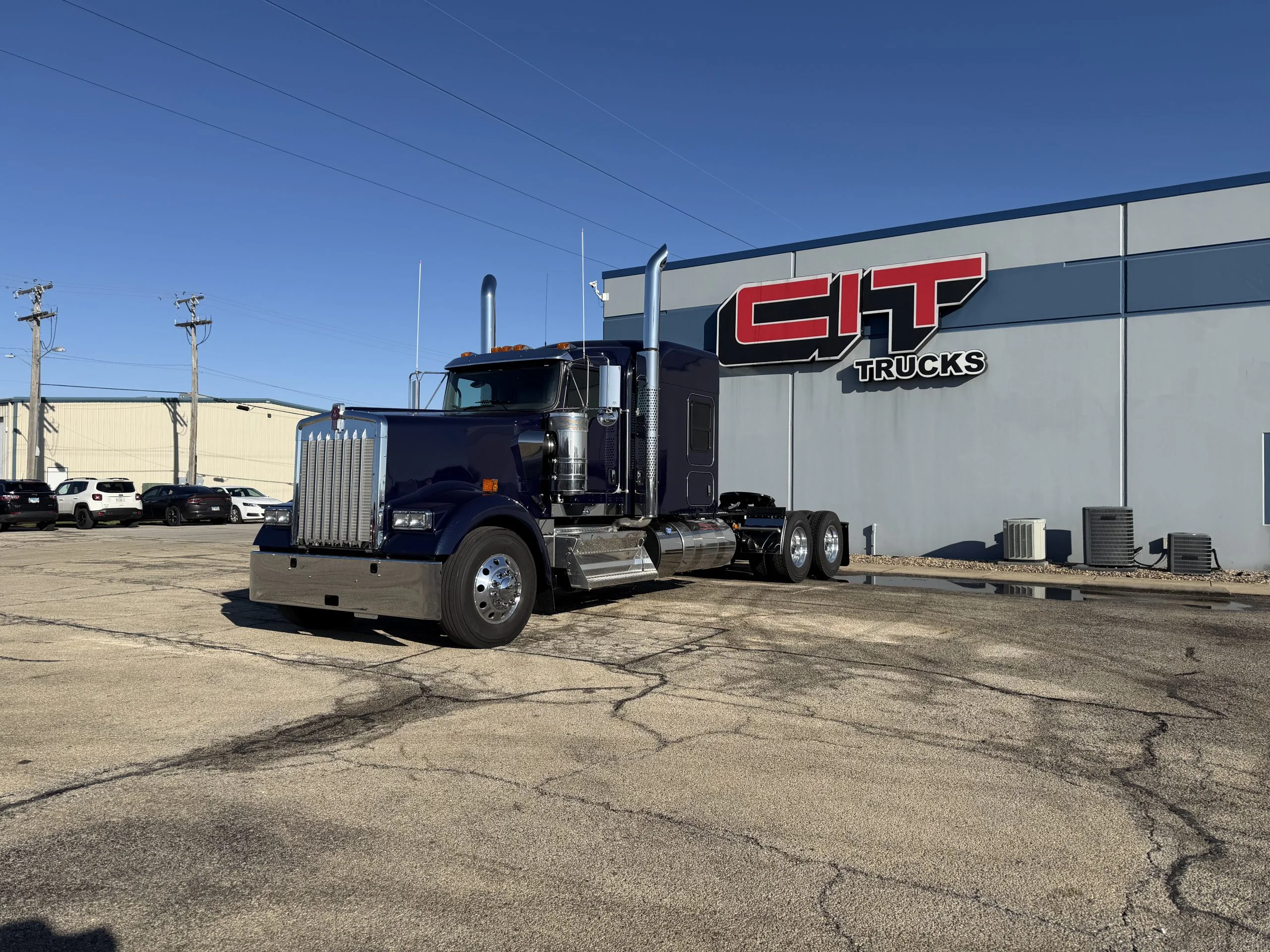 2027 Kenworth W900 in Springfield, IL