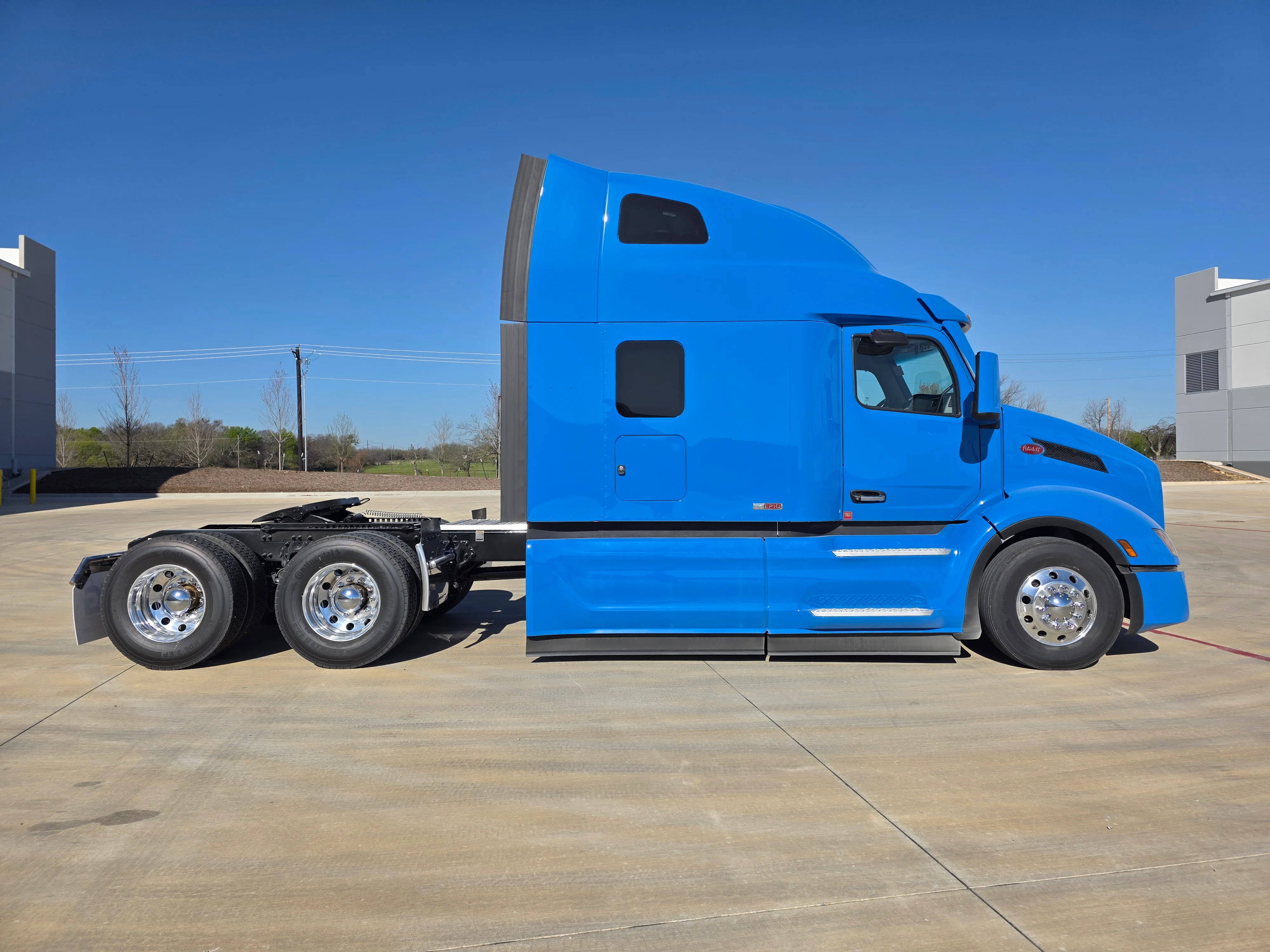2027 Peterbilt 579 in Joplin, MO — photo 6