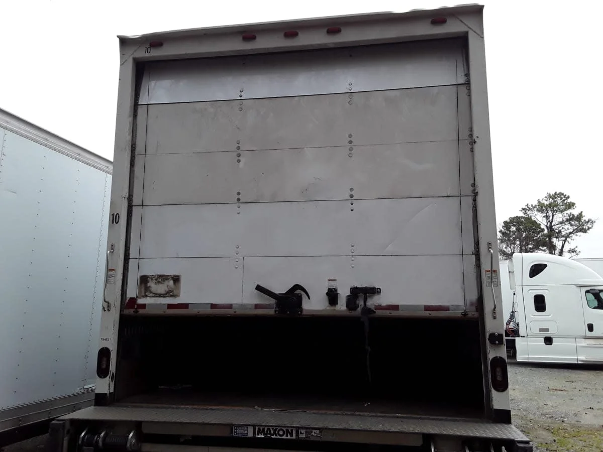 2018 International 4300 - image 5