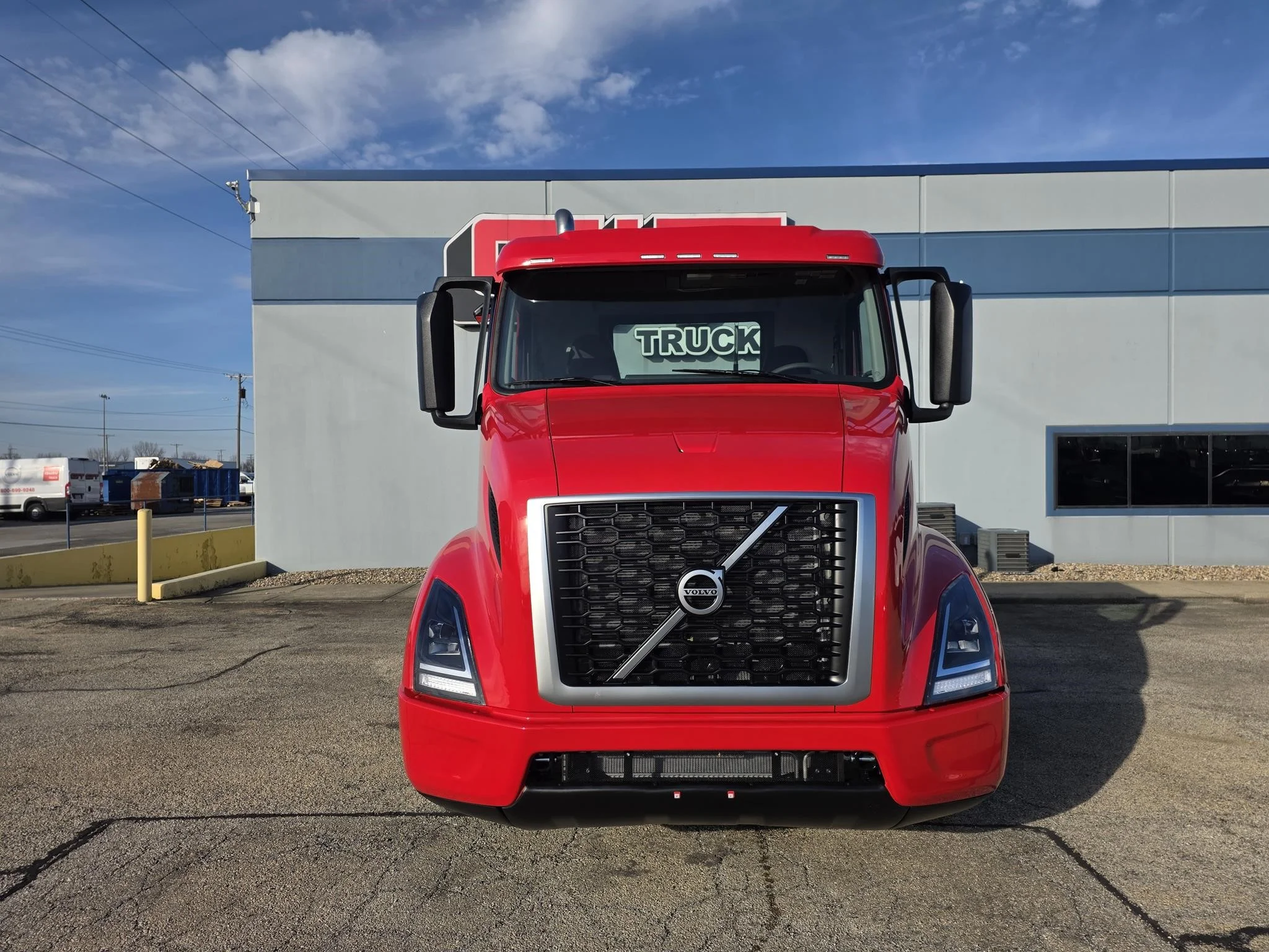2026 Volvo VNR 640 - image 2