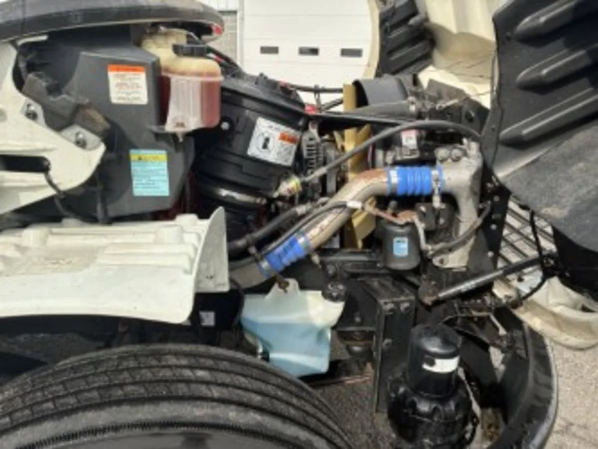 2017 Freightliner M2 106 - image 10