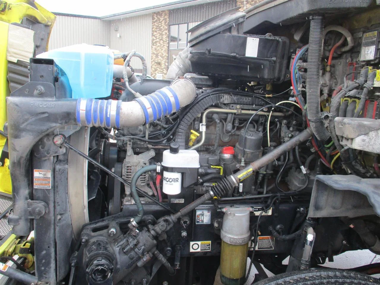 2021 Peterbilt 579 - image 9