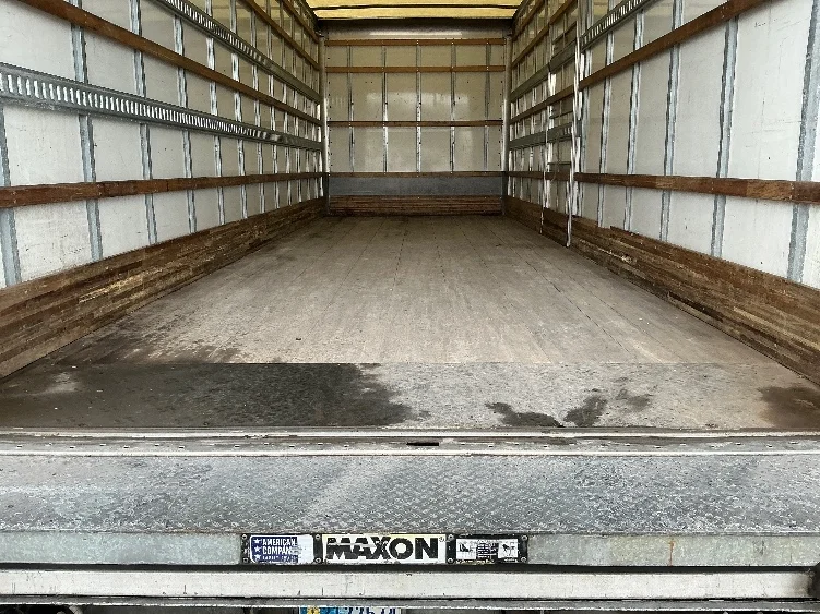 2022 Freightliner M2 106 - image 10