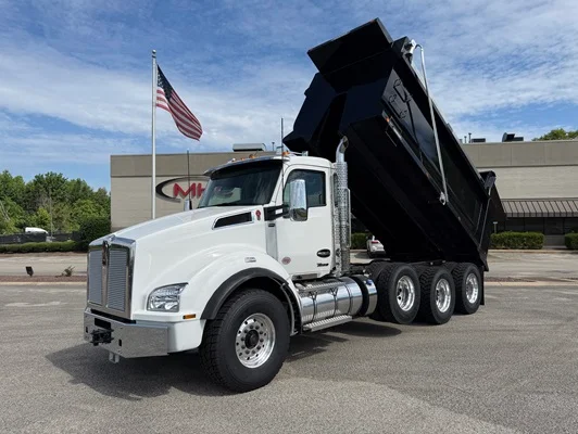 2027 Kenworth T880