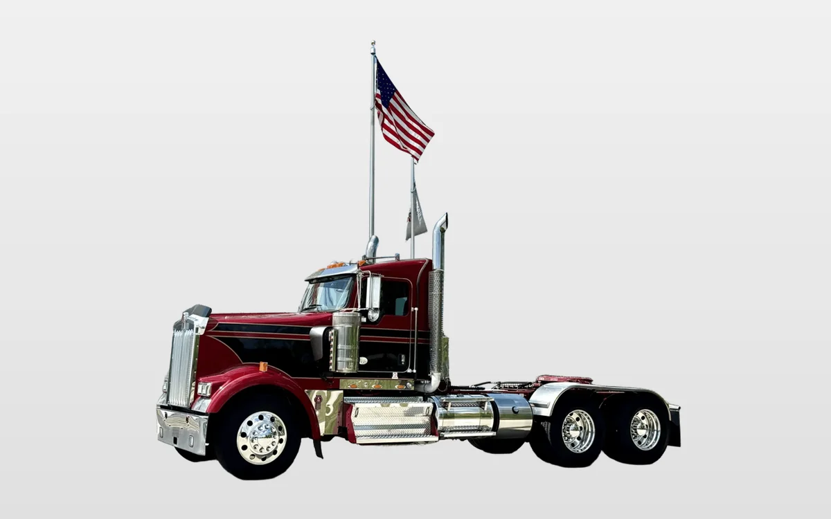 2020 Kenworth W900 - image 1