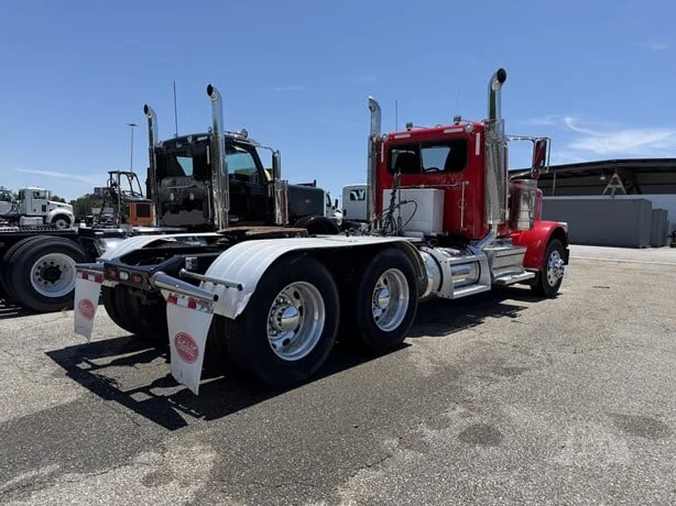 2020 Peterbilt 389 in GA — photo 3
