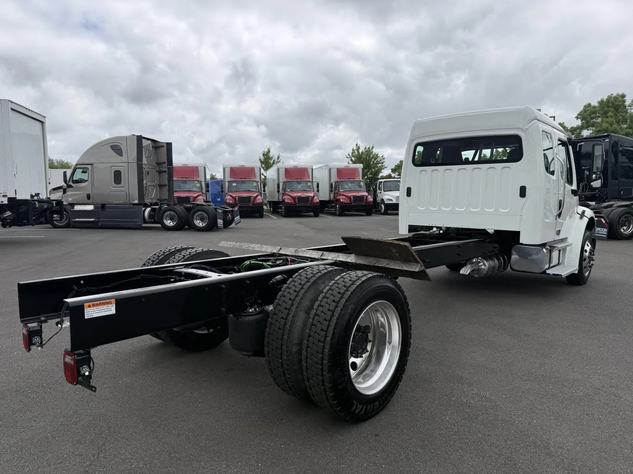 2024 Freightliner M2 106 in Pacific, WA — photo 5