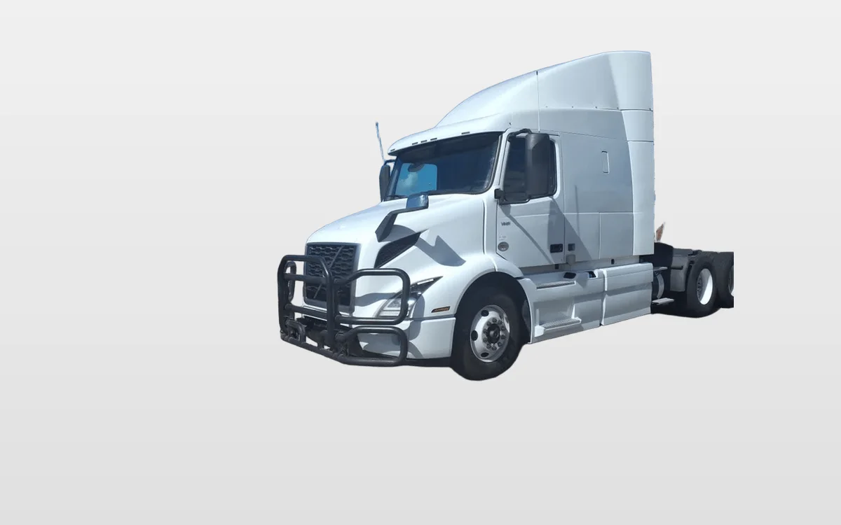 2020 Volvo VNR 640 - image 1