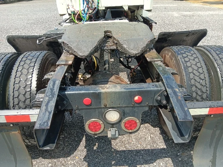 2018 Freightliner M2 106 - image 6