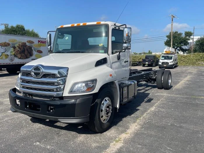 2025 Hino L6 in Dallas, TX — photo 4