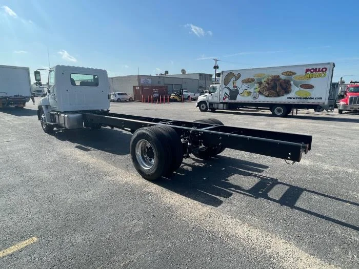 2025 Hino L6 in Dallas, TX — photo 6