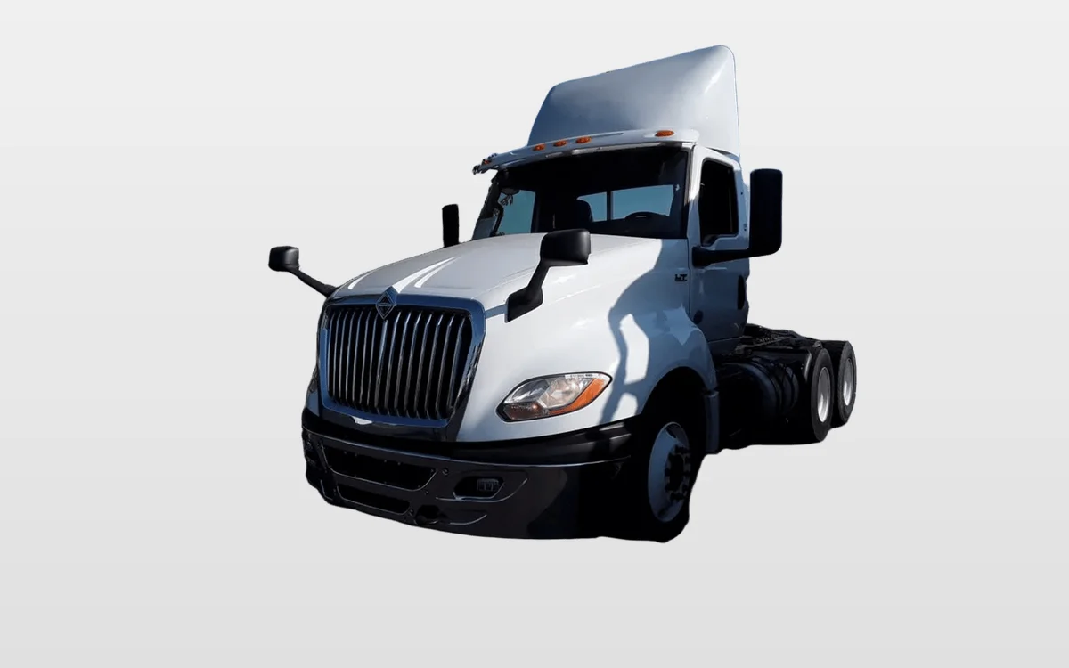 2019 International - image 1