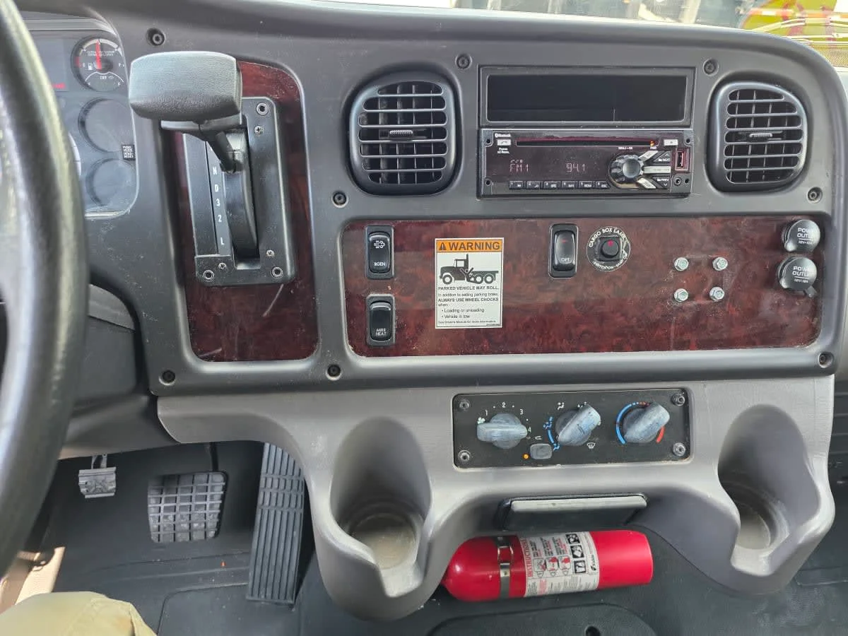 2018 Freightliner M2 106 in Bensalem, PA — photo 10