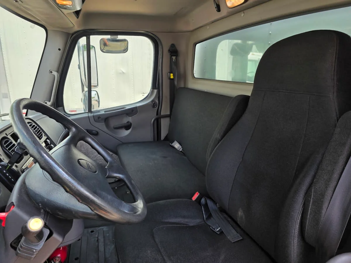 2018 Freightliner M2 106 in Bensalem, PA — photo 7