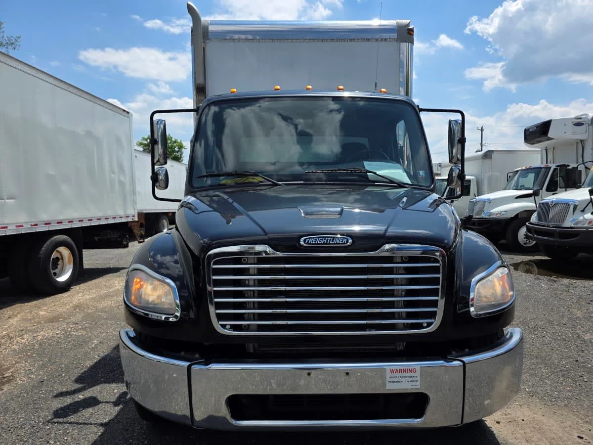 2018 Freightliner M2 106 in Bensalem, PA — photo 2