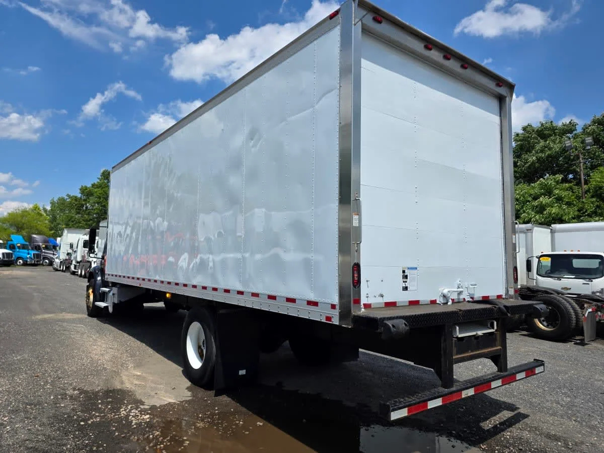 2018 Freightliner M2 106 in Bensalem, PA — photo 6