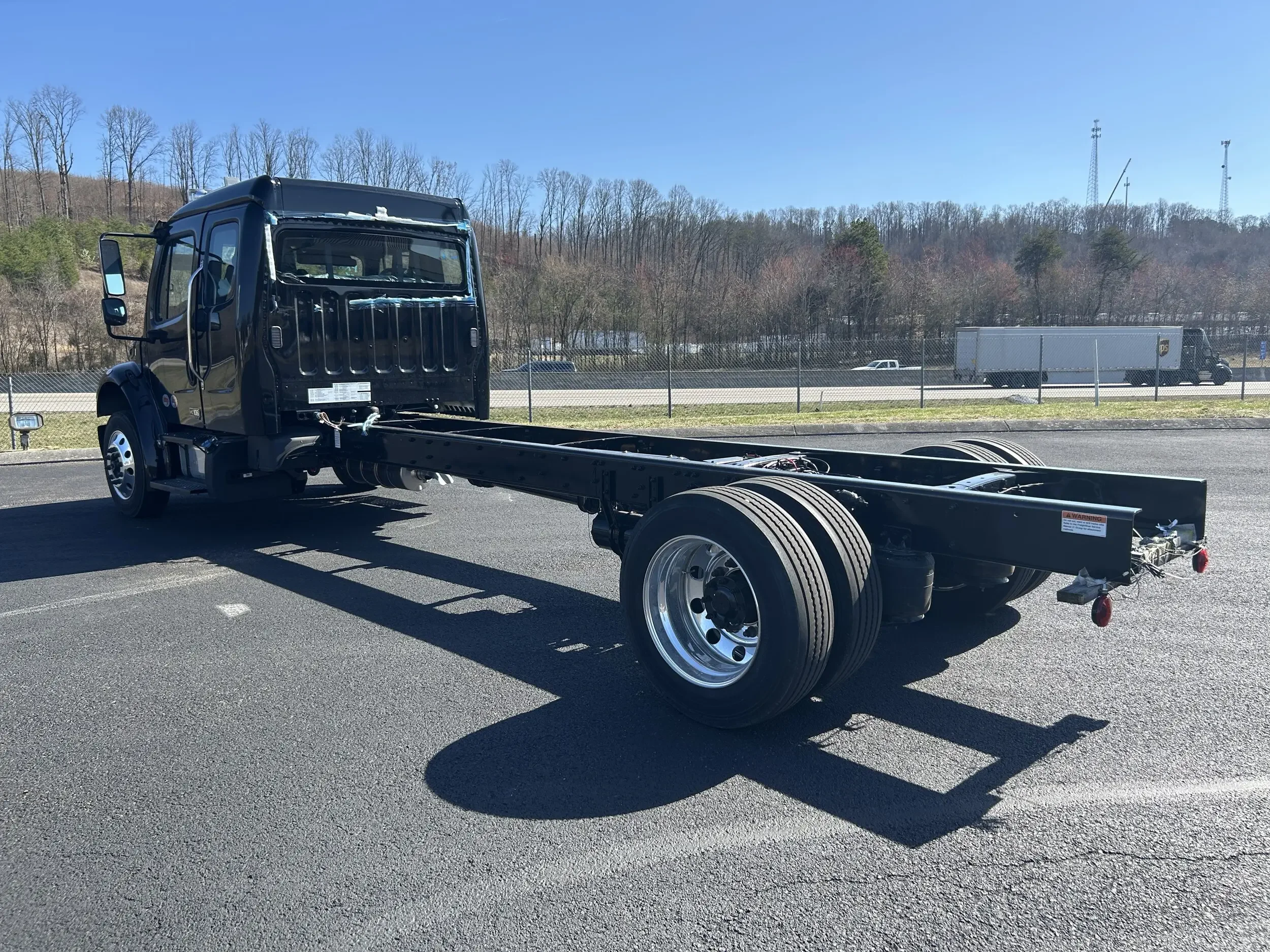 2025 Freightliner M2 106 - image 5