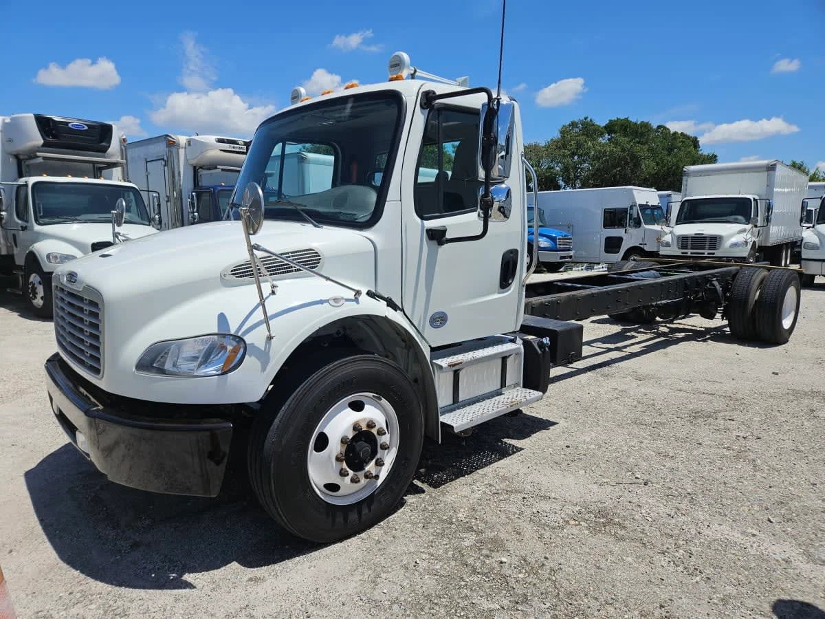 2020 Freightliner M2 106 in Orlando, FL