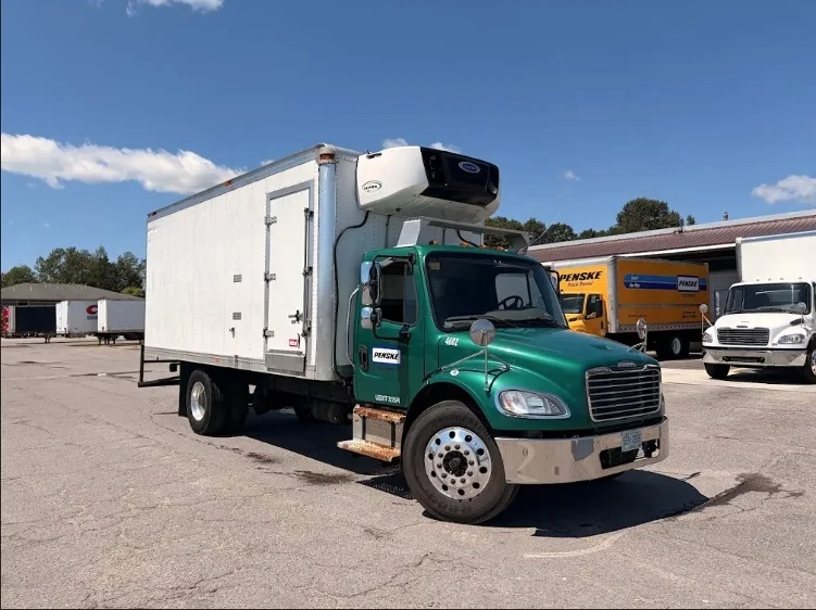 2019 Freightliner eM2 in Londonderry, NH — photo 3
