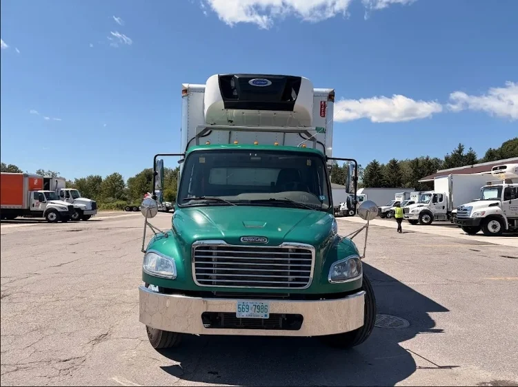 2019 Freightliner eM2 in Londonderry, NH — photo 2