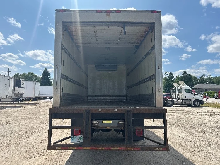 2019 Freightliner eM2 in Londonderry, NH — photo 8