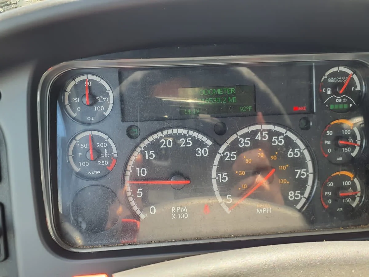 2020 Freightliner M2 106 - image 10