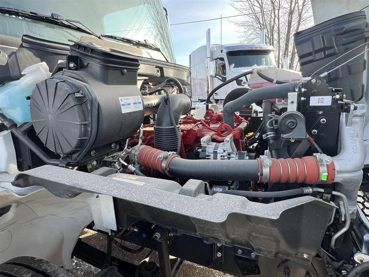 2025 Hino L6 - image 7