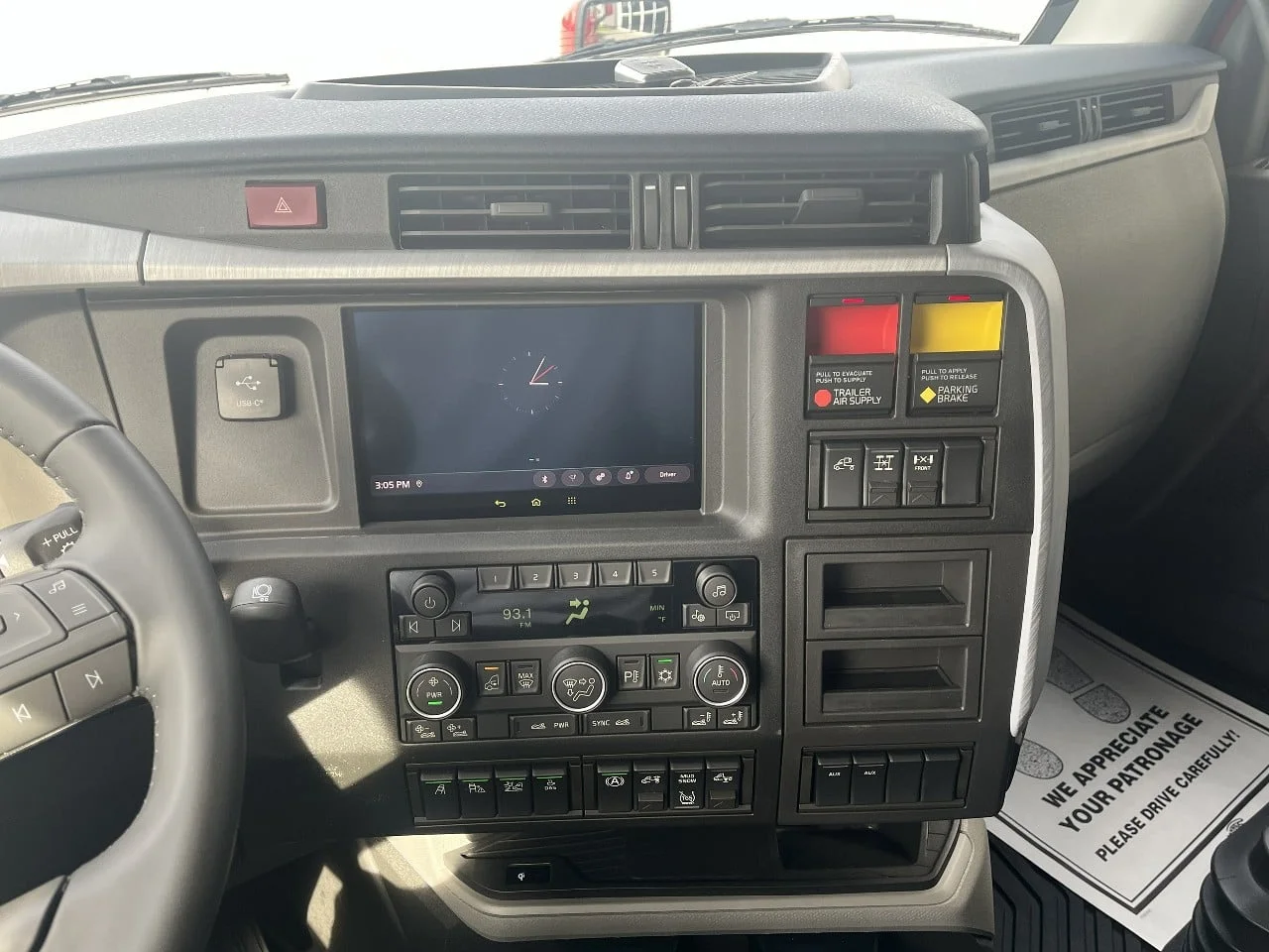 2026 Volvo VNL 860 in Pendleton, IN — photo 12