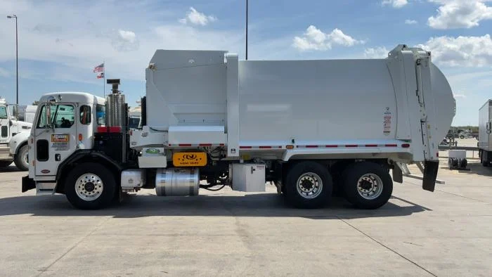 2025 Peterbilt 520 — photo 5