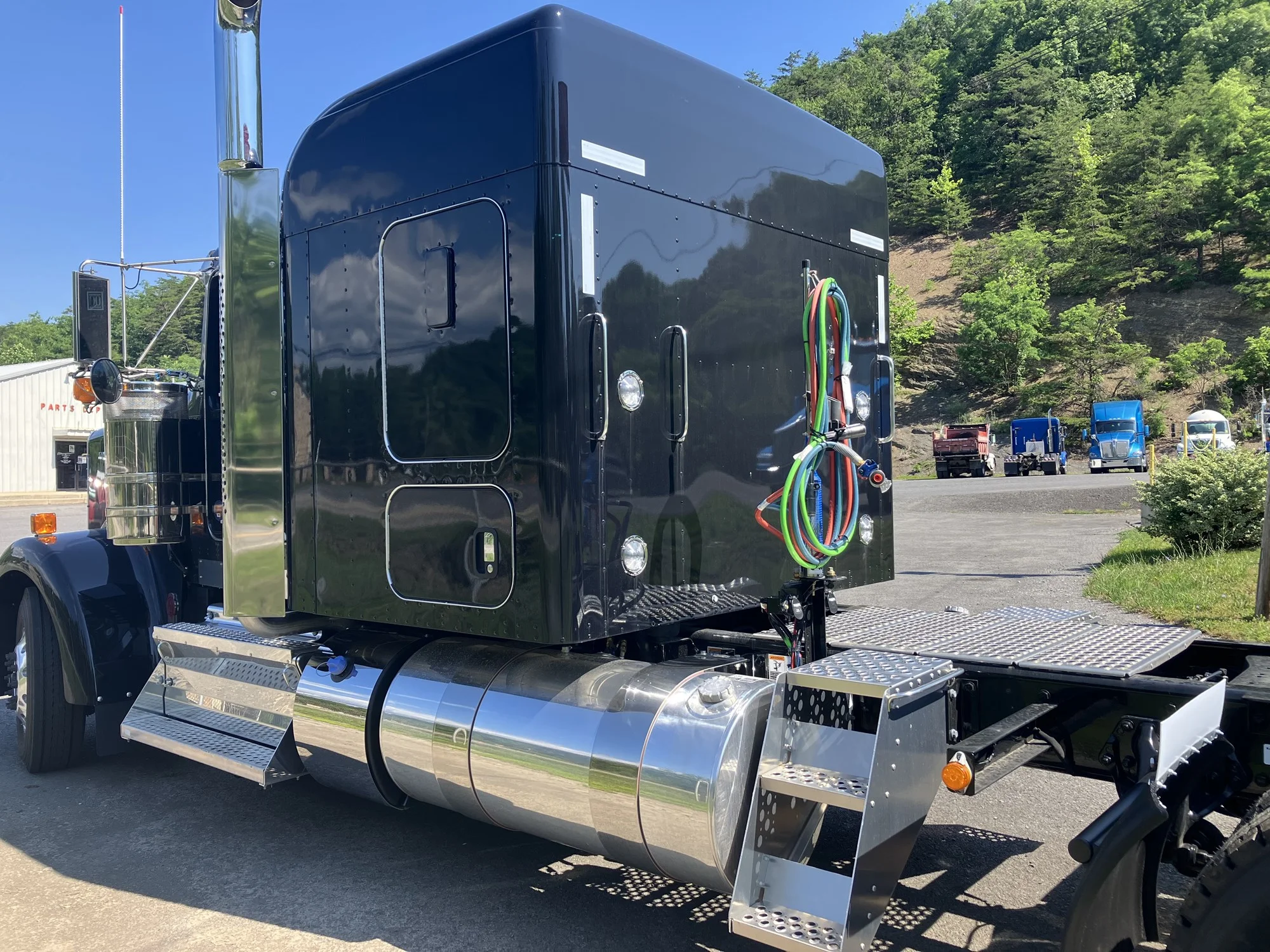 2027 Kenworth W900 in Keyser, WV — photo 5