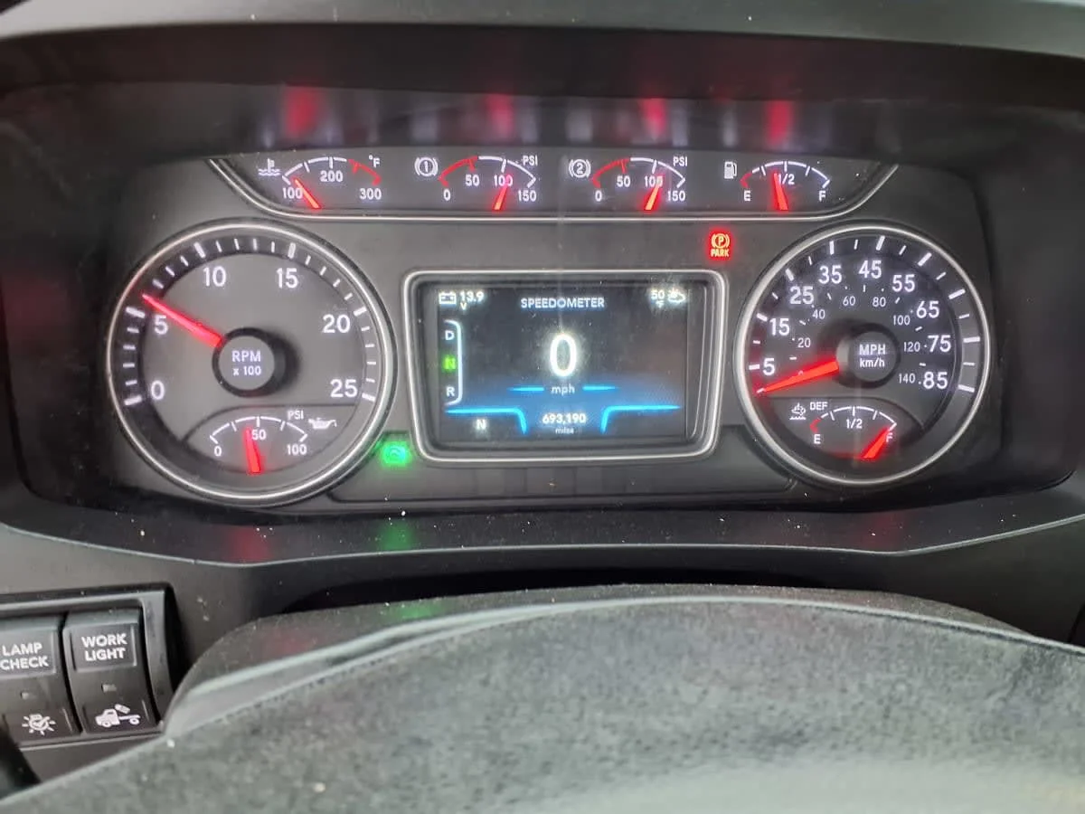 2020 International RH - image 10