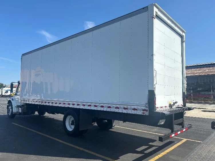 2016 Freightliner eM2 in Torrance, CA — photo 6